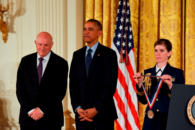 SanDisk-Co-Founder-Eli_Harari-Receives-Medal-at-White-House-LR2.jpg SanDisk-Co-Founder-Eli_Harari-Receives-Medal-at-White-House-LR2.jpg